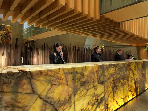 Meriton Suites World Tower - Accommodation Sunshine Coast 1