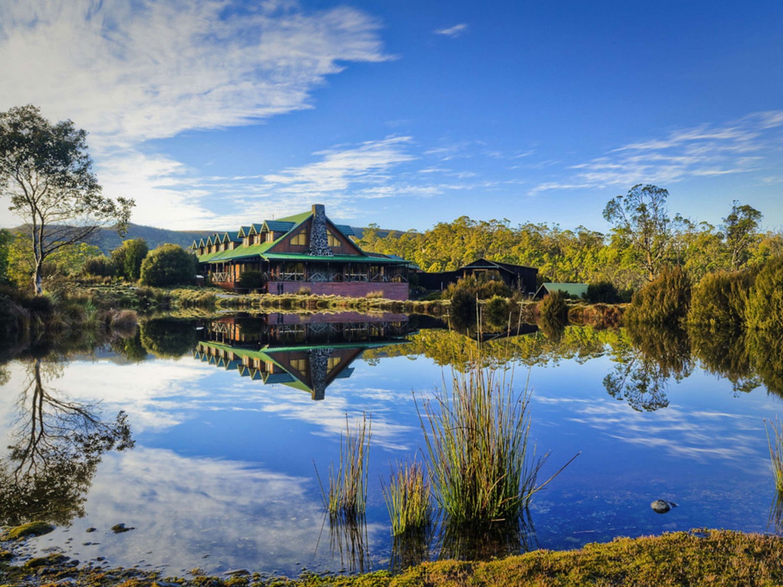 Acacia Hills TAS Accommodation Sunshine Coast