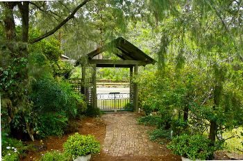 Kemeys Mountain Hideaway - Accommodation Sunshine Coast 0