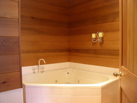 Kemeys Mountain Hideaway - Accommodation Sunshine Coast 2