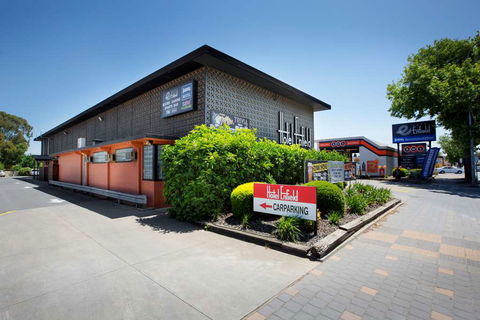 Enfield Hotel - Accommodation Sunshine Coast 0