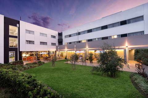 Atura Dandenong - Accommodation Sunshine Coast 1