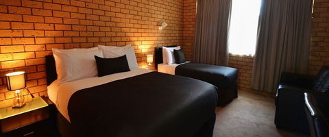 Avondel Motor Inn - Accommodation Sunshine Coast 0