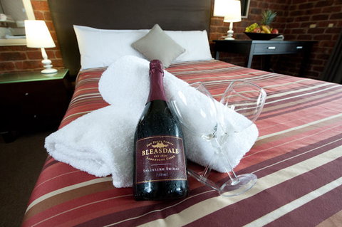 Admiral Motor Inn - Accommodation Sunshine Coast 2