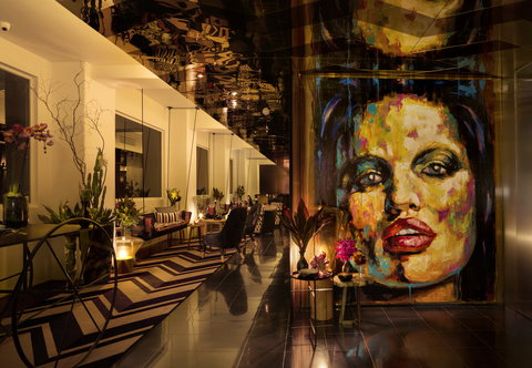 Adelphi Hotel - Accommodation Sunshine Coast 2