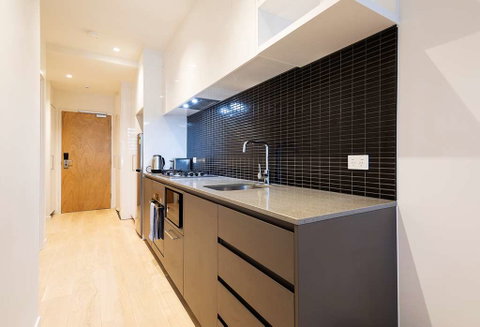 Artel Apartment Hotel Melbourne - Accommodation Sunshine Coast 2