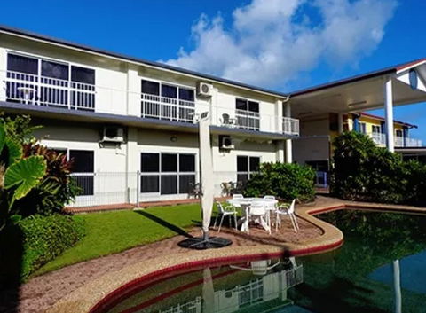 Barrier Reef Motel - Accommodation Sunshine Coast 0