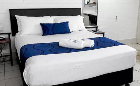 Barrier Reef Motel - Accommodation Sunshine Coast 1