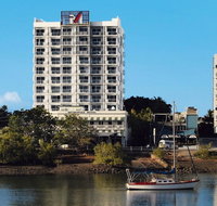 Oaks Metropole Hotel - Accommodation Sunshine Coast