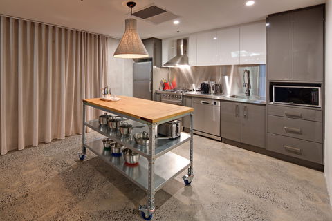 Zara Tower Serviced Apartments - Accommodation Sunshine Coast 9