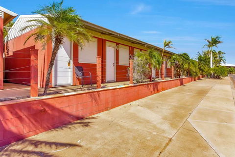 Econo Lodge Karratha - Accommodation Sunshine Coast 5
