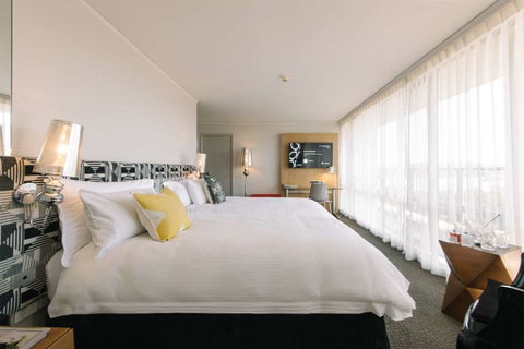 QT Canberra - Accommodation Sunshine Coast 6