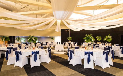 DoubleTree by Hilton Esplanade Darwin - Accommodation Sunshine Coast 11