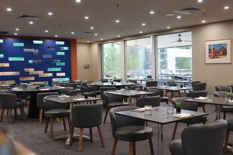 DoubleTree by Hilton Esplanade Darwin - Accommodation Sunshine Coast 12