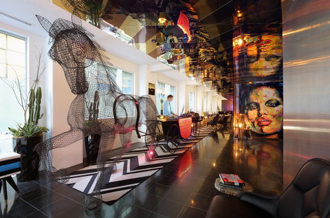 Adelphi Hotel - Accommodation Sunshine Coast 1