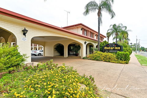 Narrandera Club Motor Inn - Accommodation Sunshine Coast 0