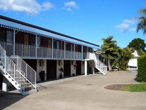 Blue Shades Motel - Accommodation Sunshine Coast 0