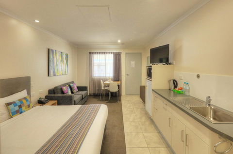 Roma Central Motel - Accommodation Sunshine Coast 0