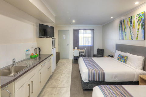 Roma Central Motel - Accommodation Sunshine Coast 2