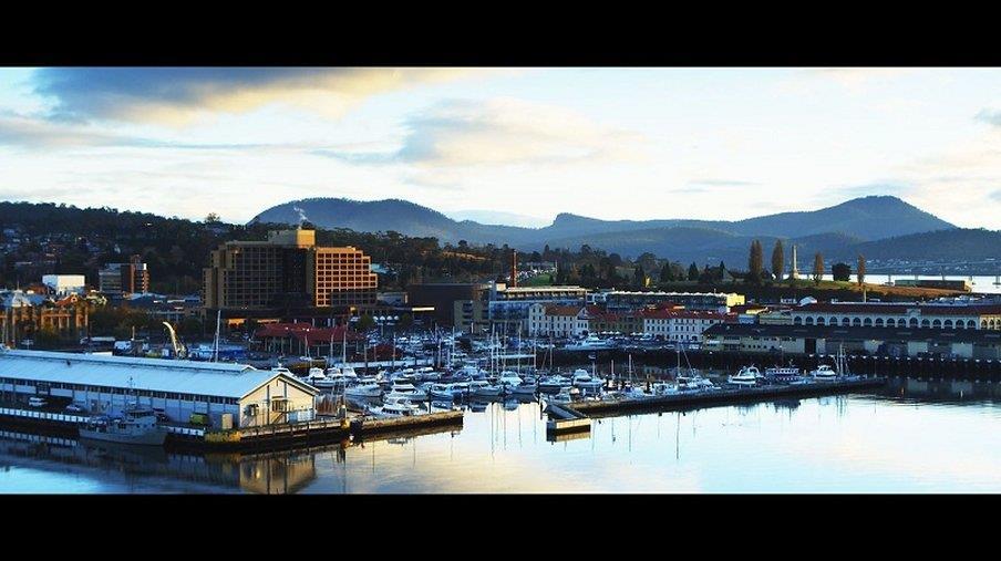 Hobart ACT Accommodation Sunshine Coast