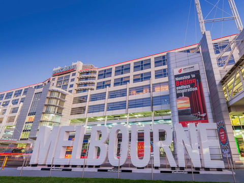 PARKROYAL Melbourne Airport - Accommodation Sunshine Coast 1