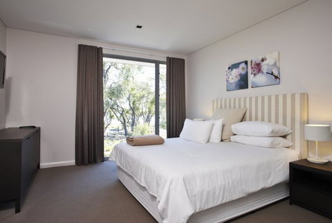 Aqua Resort - Accommodation Sunshine Coast 1