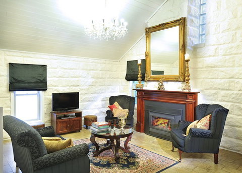 Adeline Bed & Breakfast - Accommodation Sunshine Coast 3