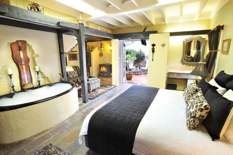 Adeline Bed & Breakfast - Accommodation Sunshine Coast 10