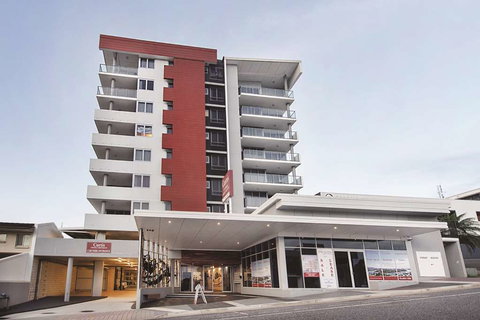 Curtis Central Apartments - Accommodation Sunshine Coast 0