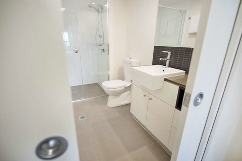 Curtis Central Apartments - Accommodation Sunshine Coast 2