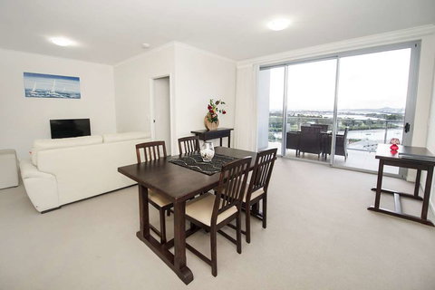 Curtis Central Apartments - Accommodation Sunshine Coast 5