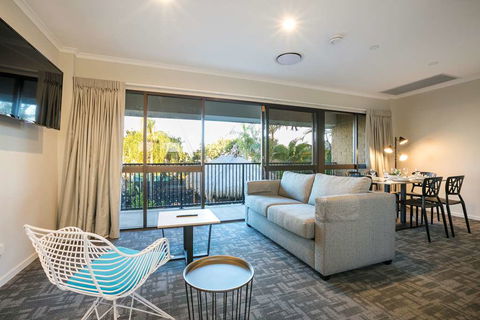 Kawana Waters Hotel By NightCap - Accommodation Sunshine Coast 5