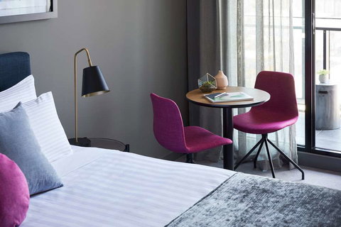 The Chen - Art Series - Accommodation Sunshine Coast 7