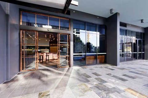 Alpha Mosaic Hotel - Accommodation Sunshine Coast 1