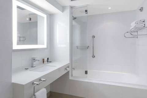 Amora Hotel Brisbane - Accommodation Sunshine Coast 2