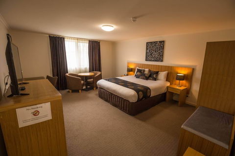 Bairnsdale International - Accommodation Sunshine Coast 2
