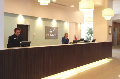 Oaks Pier Plaza - Accommodation Sunshine Coast 1