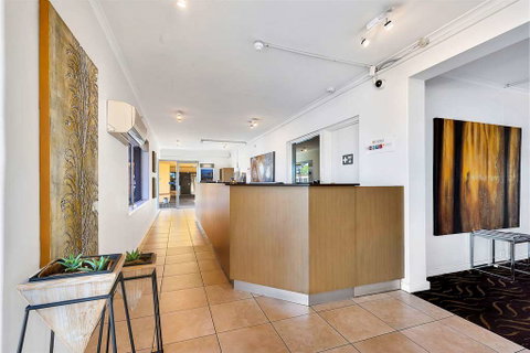 Comfort Inn Manhattan - Accommodation Sunshine Coast 2
