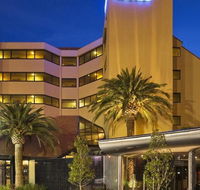 The Lakes Resort Hotel - Accommodation Sunshine Coast
