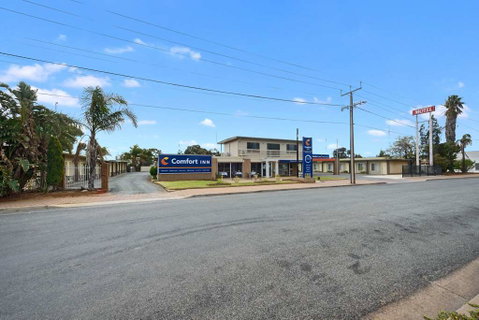 Comfort Inn Flinders on Main - Accommodation Sunshine Coast 1