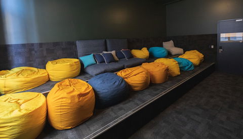 United Backpackers - Accommodation Sunshine Coast 1