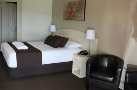 The Bowen Inn Motel - Accommodation Sunshine Coast 5