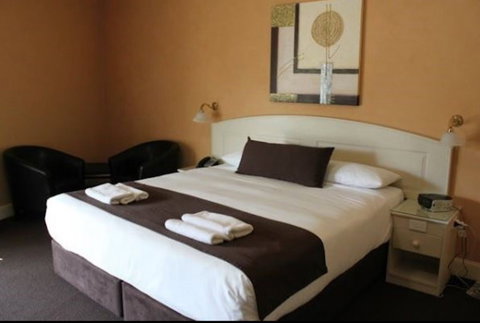 The Bowen Inn Motel - Accommodation Sunshine Coast 7