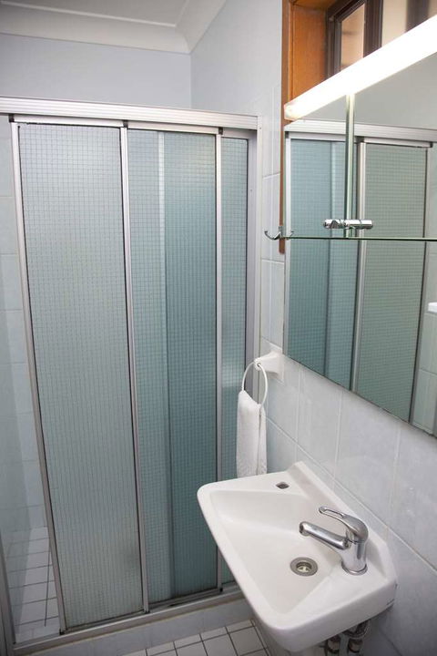 Zig Zag Motel - Accommodation Sunshine Coast 6