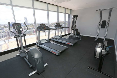 Alex Perry Hotel and Apartments - Accommodation Sunshine Coast 12