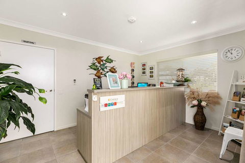 Econo Lodge Beachside - Accommodation Sunshine Coast 3