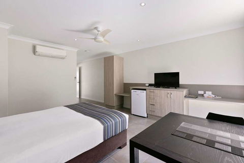 Econo Lodge Beachside - Accommodation Sunshine Coast 6
