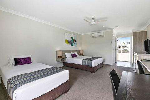 Econo Lodge Beachside - Accommodation Sunshine Coast 11