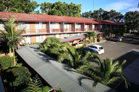 Flinders Motel - Accommodation Sunshine Coast 1