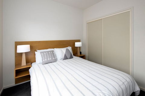 Lady Bay Resort - Accommodation Sunshine Coast 1